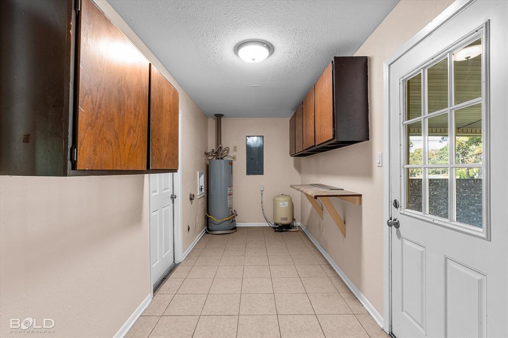 Haughton, Louisiana 71037, United States, 3 Bedrooms Bedrooms, ,2 BathroomsBathrooms,Residential,Active,240632