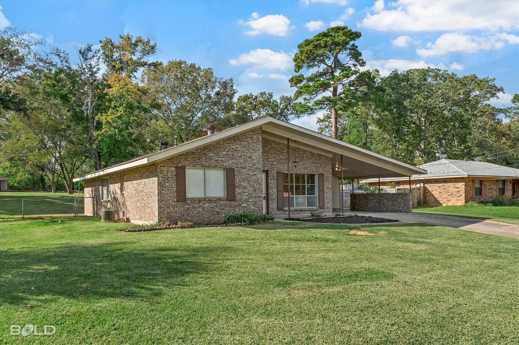 Haughton, Louisiana 71037, United States, 3 Bedrooms Bedrooms, ,2 BathroomsBathrooms,Residential,Active,240632