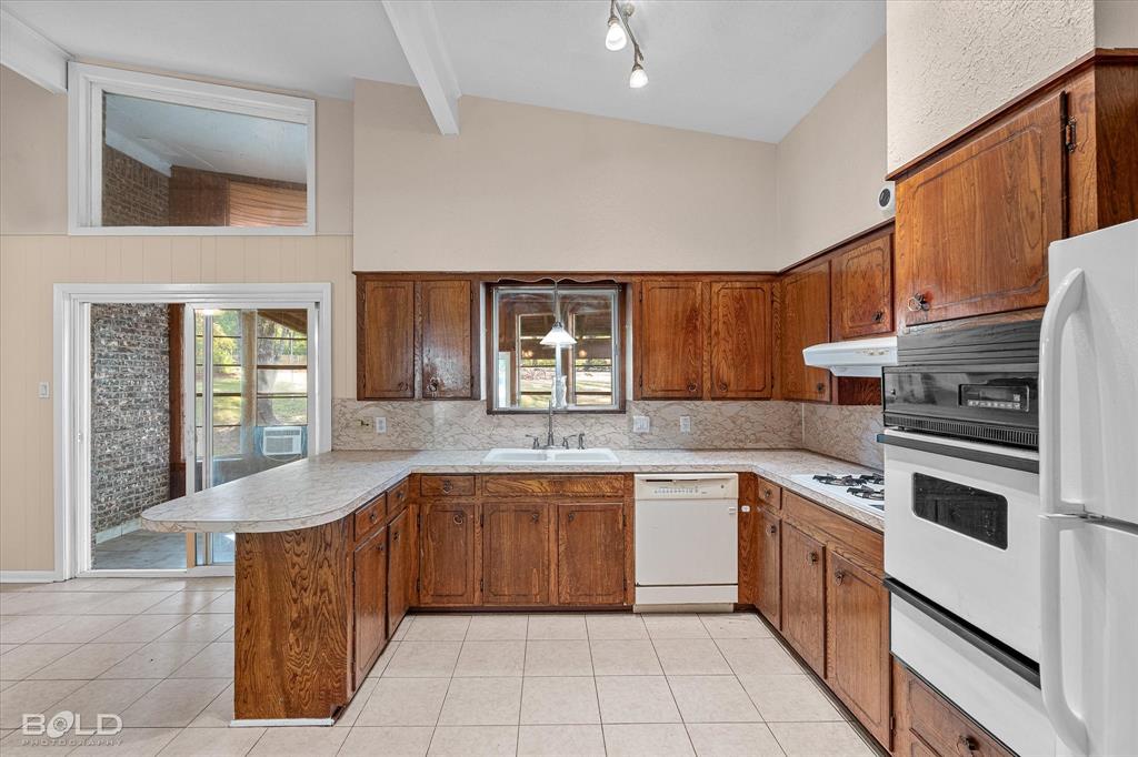 Haughton, Louisiana 71037, United States, 3 Bedrooms Bedrooms, ,2 BathroomsBathrooms,Residential,Active,240632