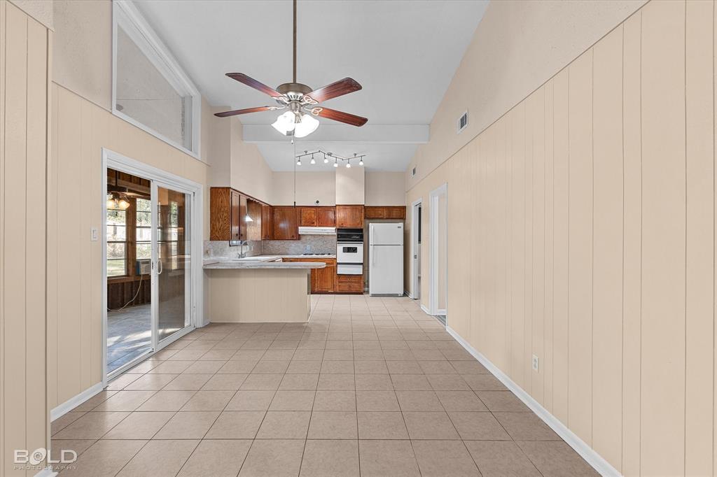 Haughton, Louisiana 71037, United States, 3 Bedrooms Bedrooms, ,2 BathroomsBathrooms,Residential,Active,240632