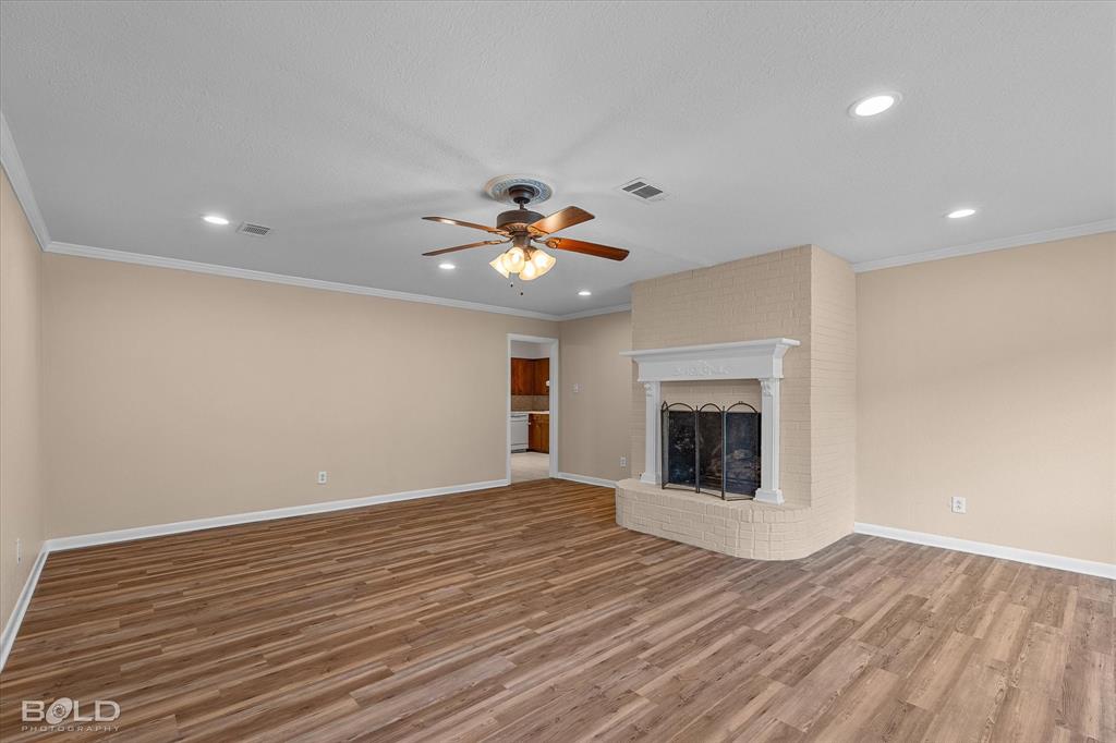 Haughton, Louisiana 71037, United States, 3 Bedrooms Bedrooms, ,2 BathroomsBathrooms,Residential,Active,240632