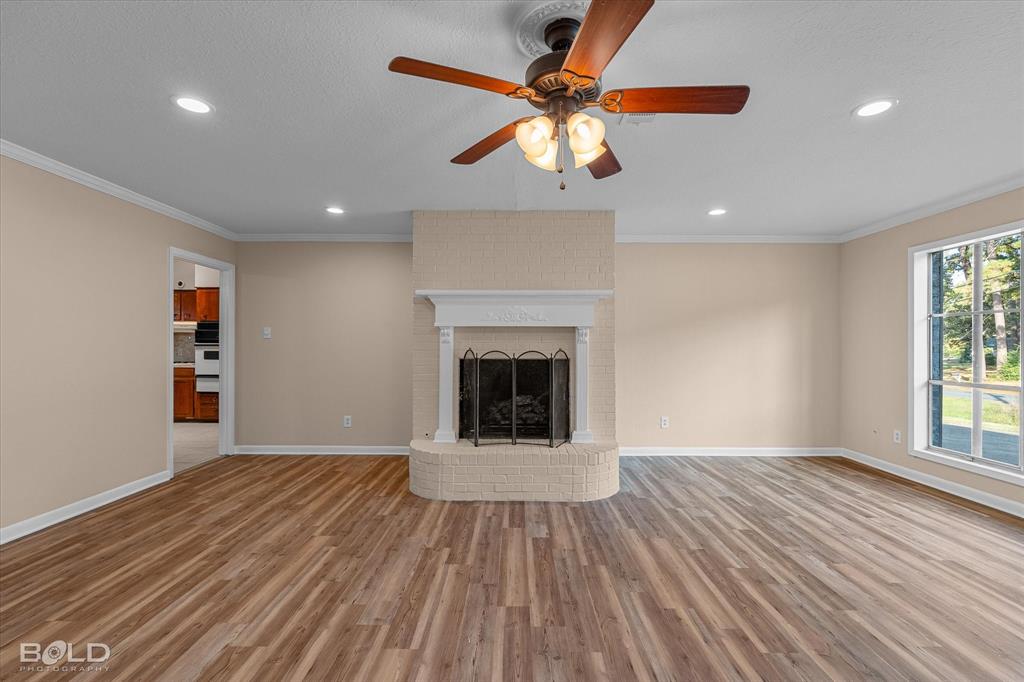 Haughton, Louisiana 71037, United States, 3 Bedrooms Bedrooms, ,2 BathroomsBathrooms,Residential,Active,240632