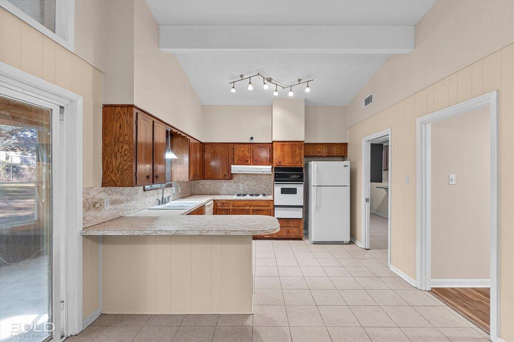 Haughton, Louisiana 71037, United States, 3 Bedrooms Bedrooms, ,2 BathroomsBathrooms,Residential,Active,240632