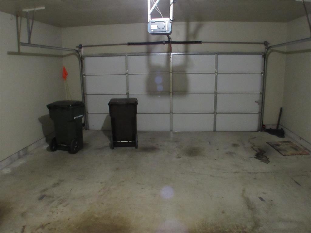 Oak Point Estates - Residential Lease