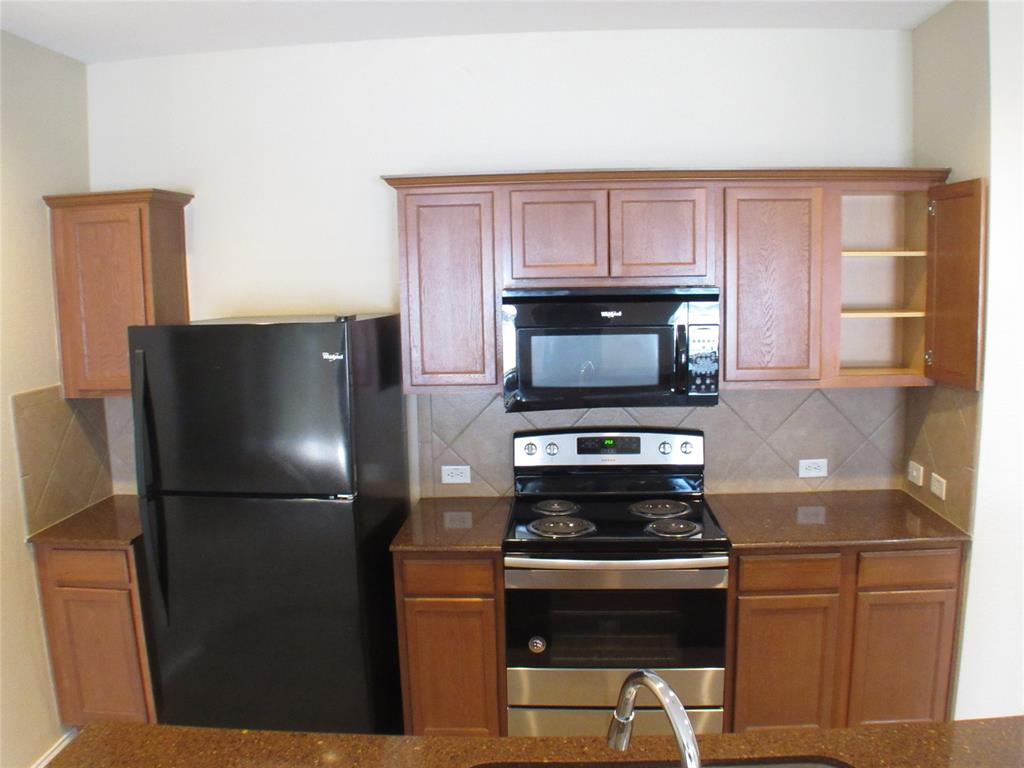 Oak Point Estates - Residential Lease