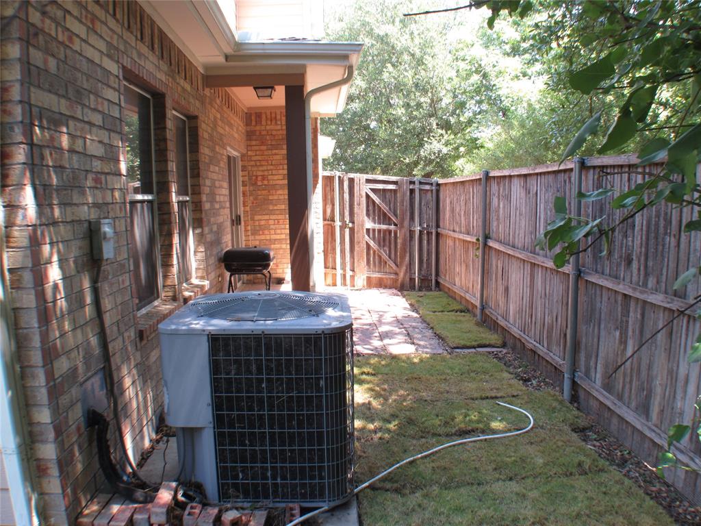 Oak Point Estates - Residential Lease