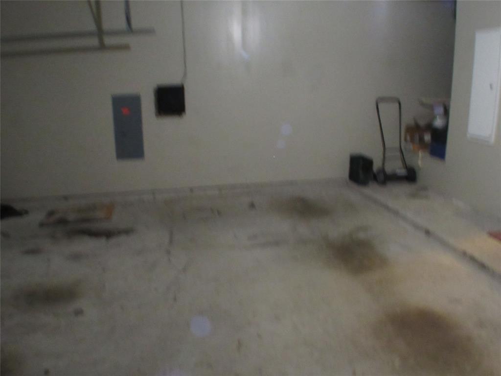 Oak Point Estates - Residential Lease