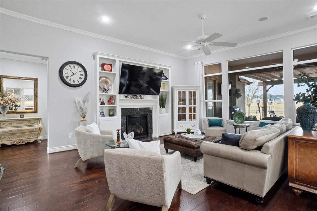 8700 Crestview Drive