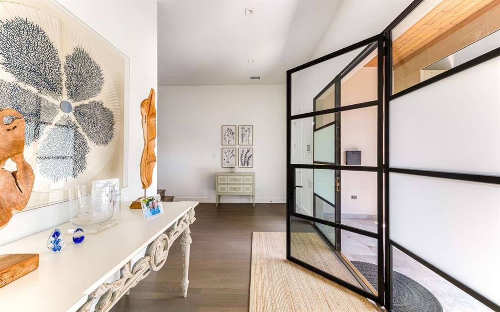 6621 Del Norte Lane
