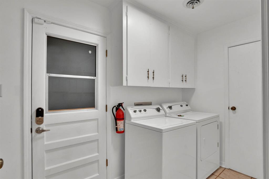 Shreveport, Louisiana 71105, United States, 4 Bedrooms Bedrooms, ,3 BathroomsBathrooms,Residential,Active,153784