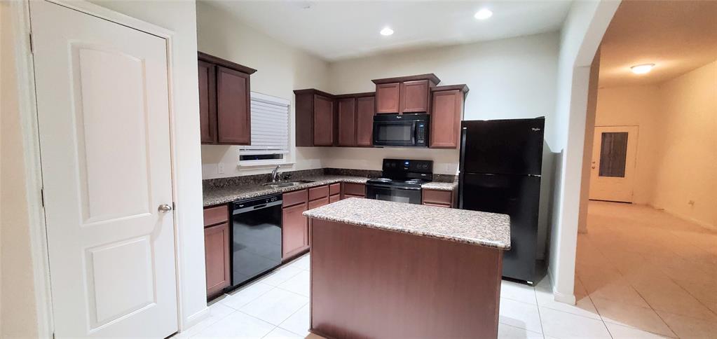 Oak Hollow Estates Ph 6a - Residential Lease