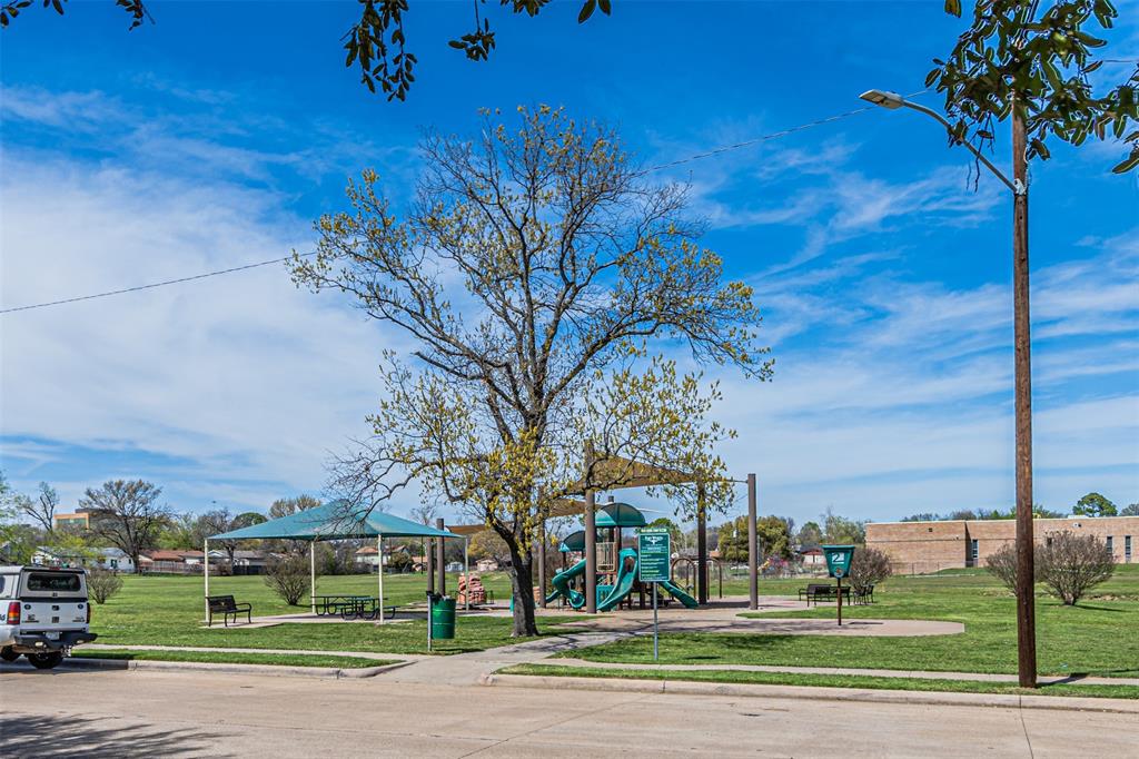 Meadowbrook Estates Add - Residential