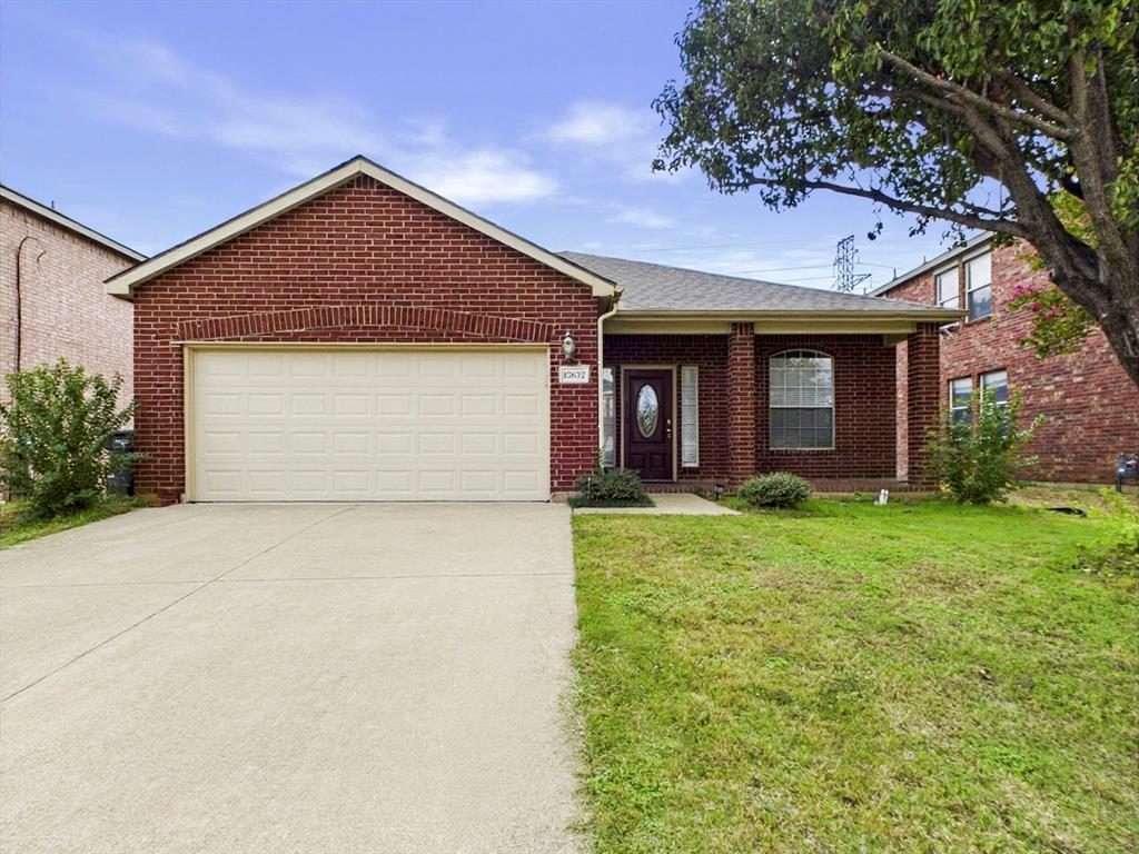 12652 Oakwood Circle