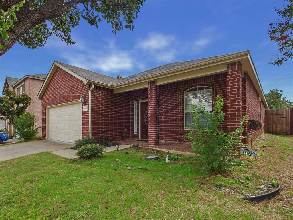 12652 Oakwood Circle