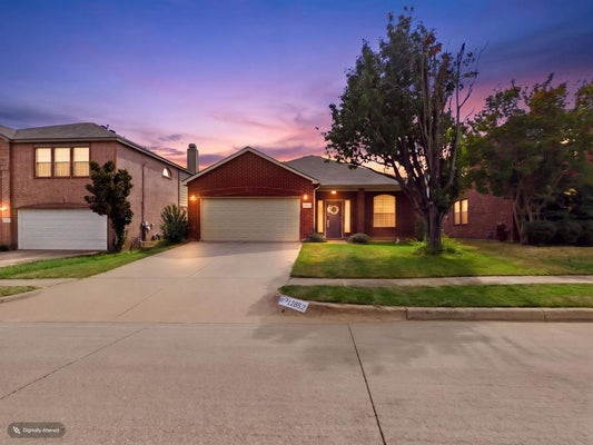 12652 OAKWOOD CIR, EULESS, TX 76040 - Image 4e313e50e58341803bfab33b179b8b4a/984579132