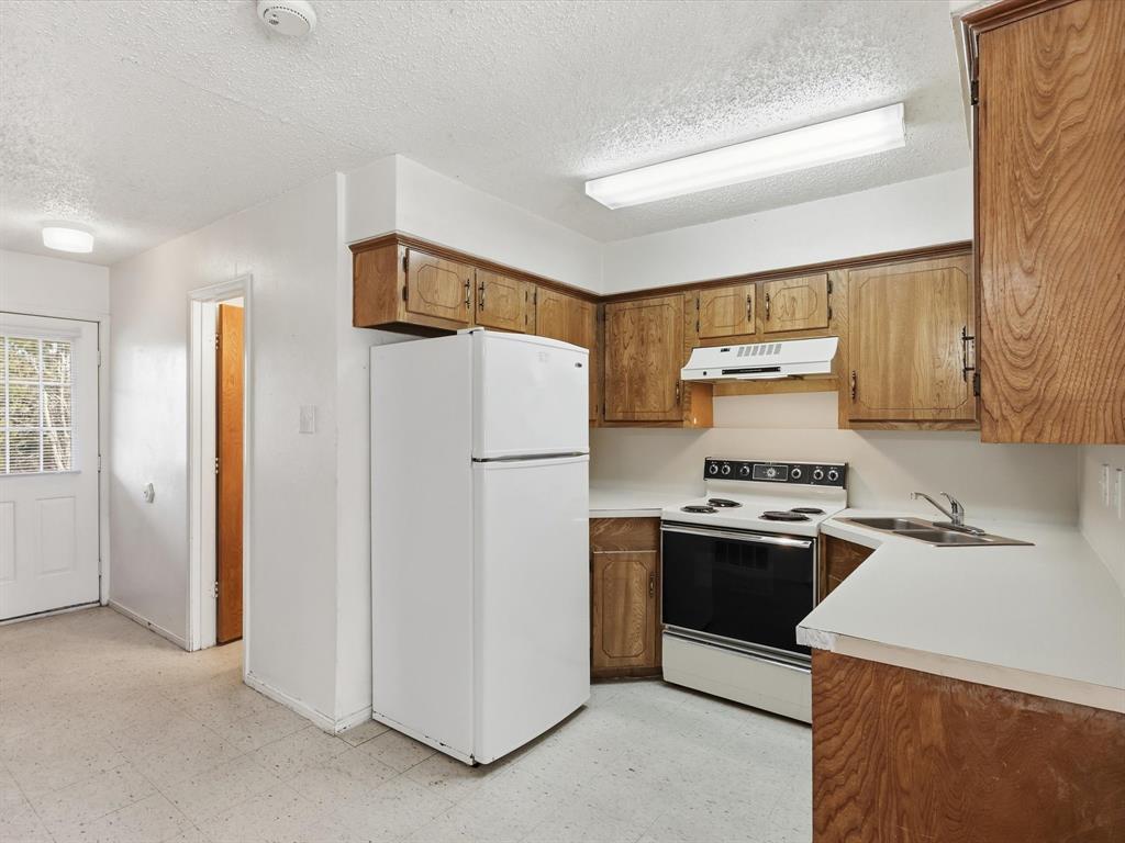 A0448 - Commercial Sale