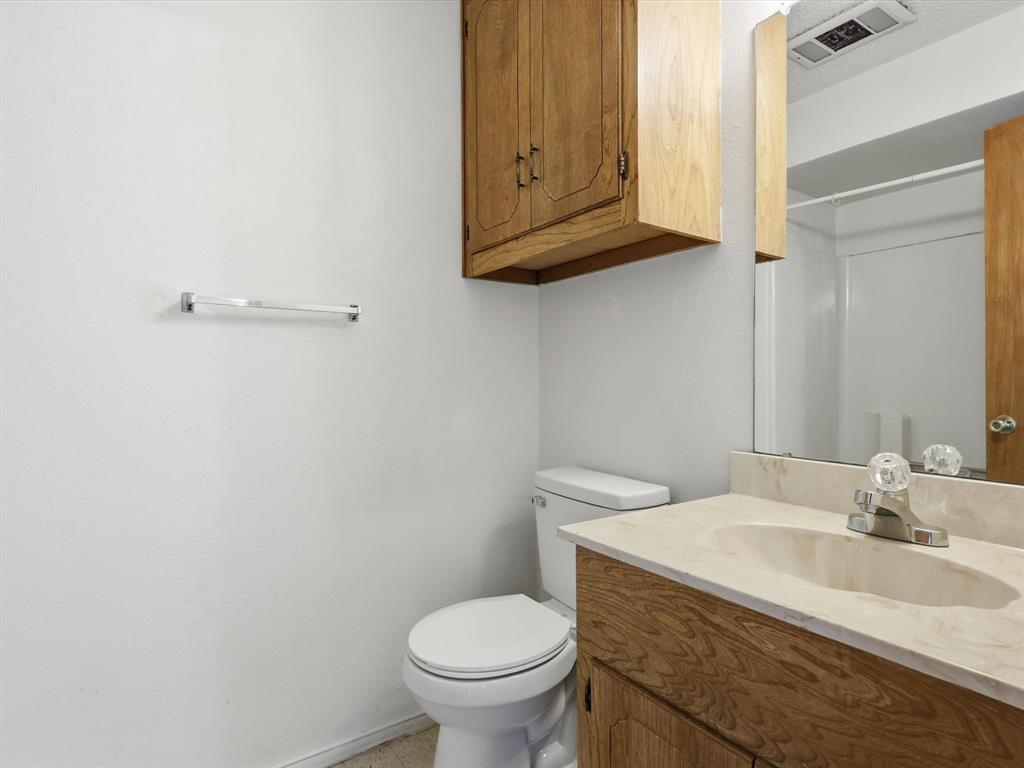 A0448 - Commercial Sale