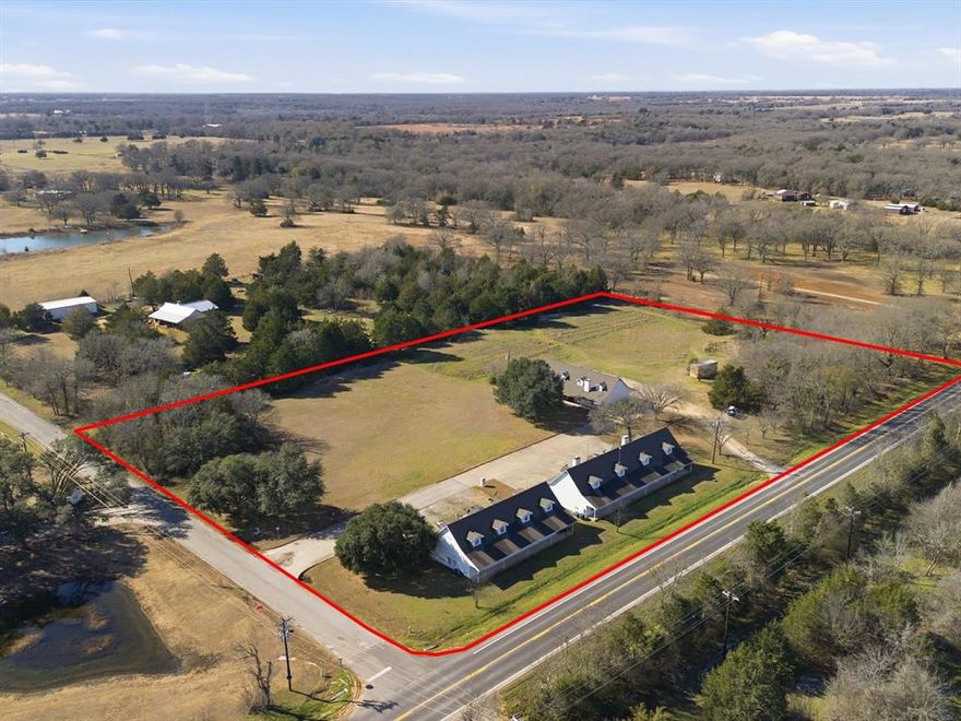 Prime investment opportunity in Kemp,TX!
This 12-unit apartment complex sit on an expansive 5-acre tract across from the country club, offering endless possibilities for investors and developers. With ample room for expansion, additional units, or future development, this property presents a rare opportunity to increase value and maximize long-term returns.

Nestled in a growing area of Kemp, the property offers a blend of privacy and accessibility, making it attractive for tenants seeking space while remaining close to town amenities. The generous acreage provides flexibility for redevelopment, adding amenities, or exploring alternative income producing uses (buyer to verify).
Whether you're looking to expand your rental portfolio, develop further, or reforming the property's full potential, this unique multi-family asset delivers space, opportunity, and upside all in one package. 

Some are 1 bedroom and some are two bedroom. Some have fireplaces.

Building#1: Units #1090-1120  800SqFt.
Building #2: Units #1050-1080 1026SqFt.
Building #3: Units #1010-1040 913SqFt.

All units vary with size, features, and current lease amount.