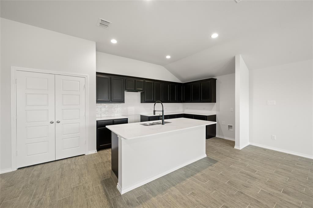 3672 Crowley Cleburne