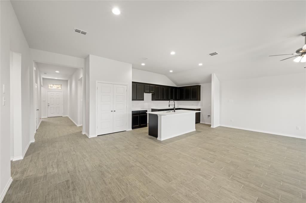 3672 Crowley Cleburne