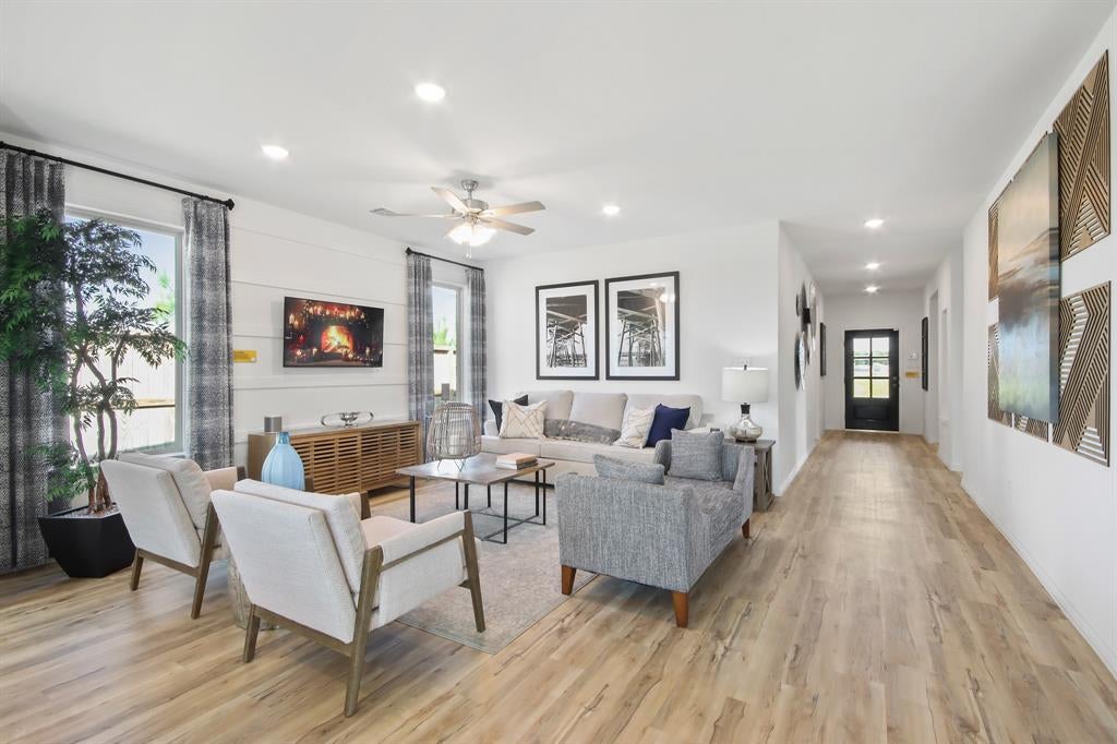 3112 Hawkview Drive