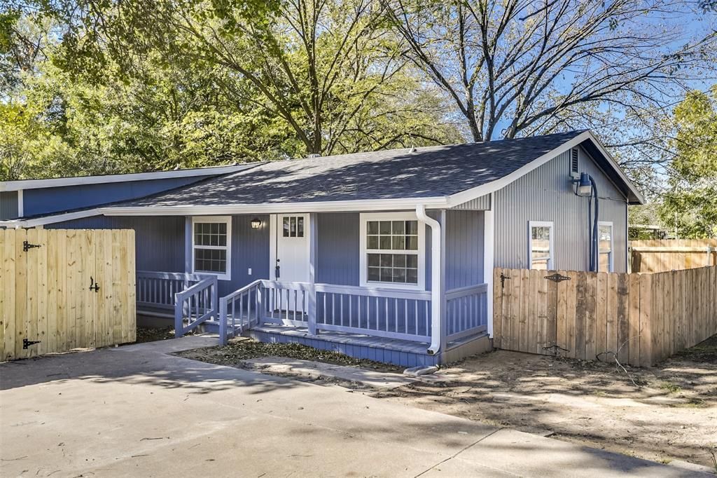 Photo for 6009 Day Road, Mansfield, TX 76063 (MLS # 21100713)