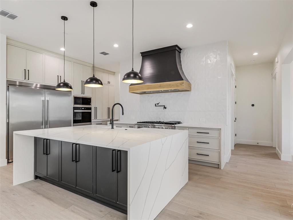 Deer Crossing - Residential