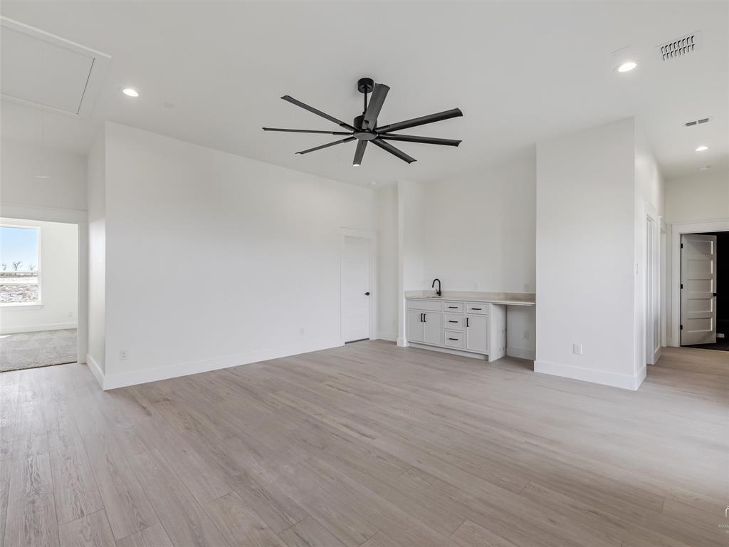 Deer Crossing - Residential