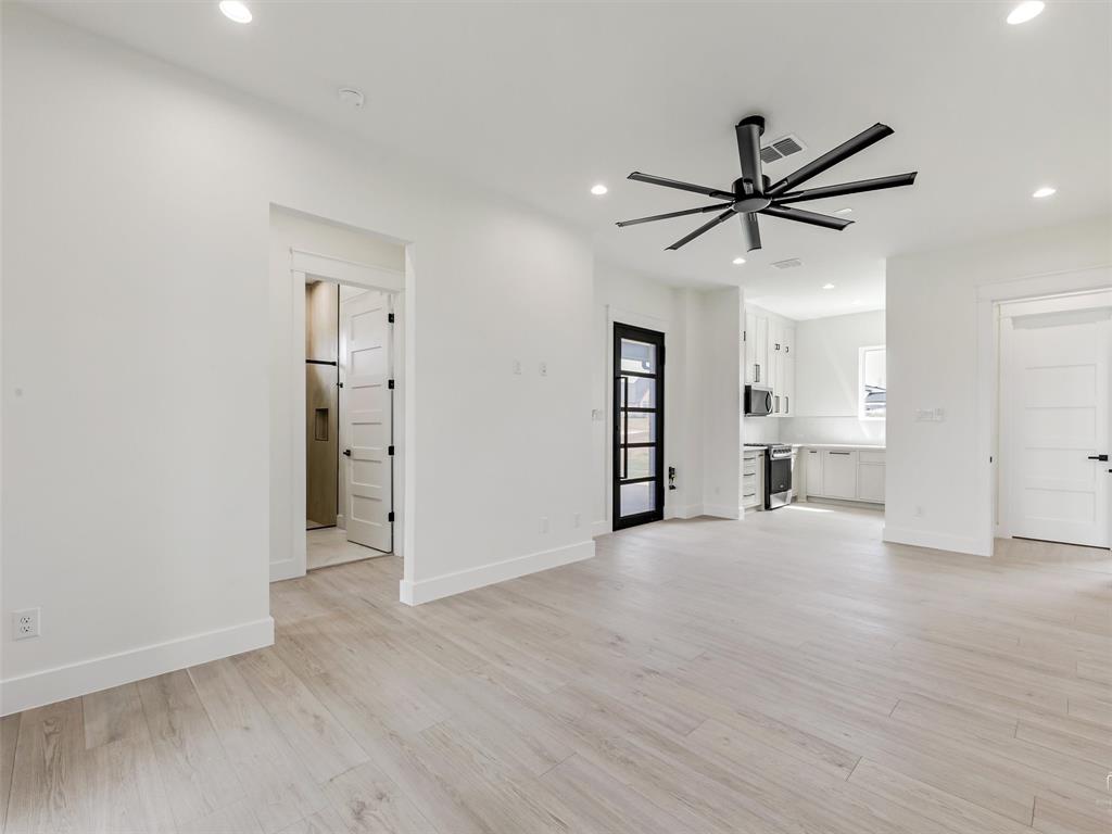 Deer Crossing - Residential