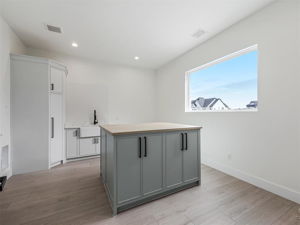 Deer Crossing - Residential