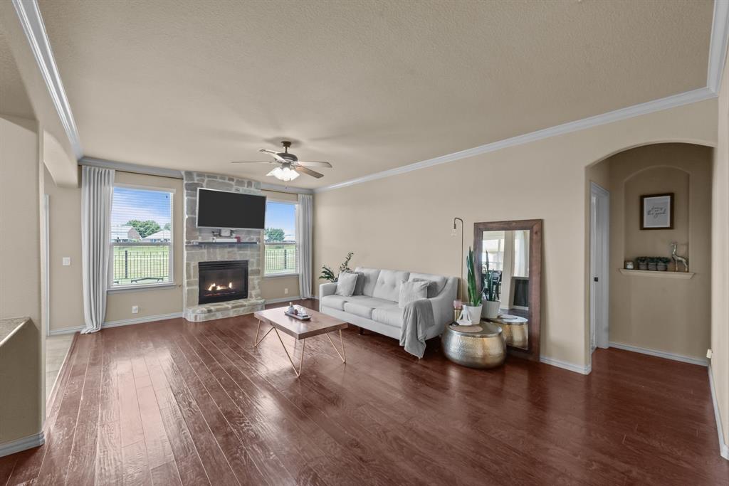 Mira Lagos G 2 - Residential