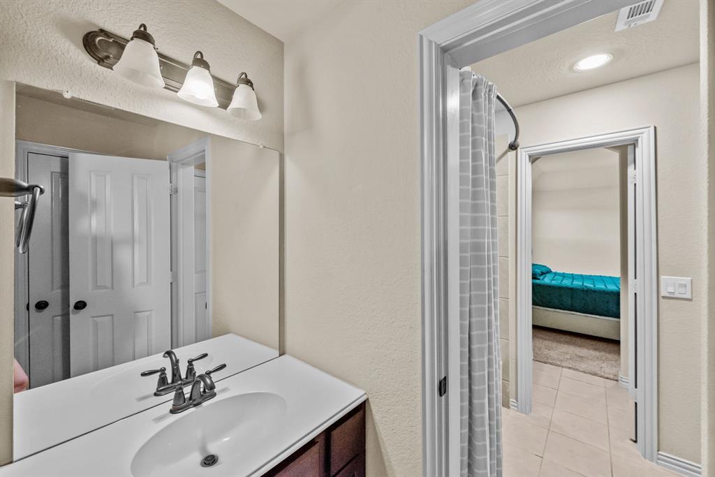 Mira Lagos G 2 - Residential