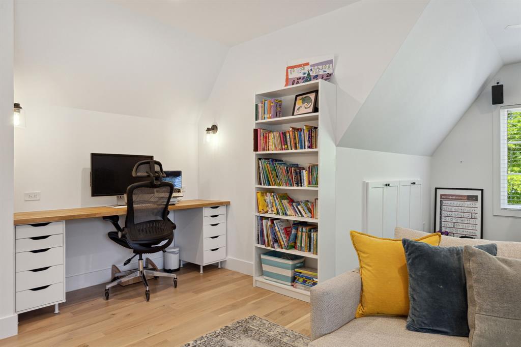 Lakeshore Hills Rev - Residential