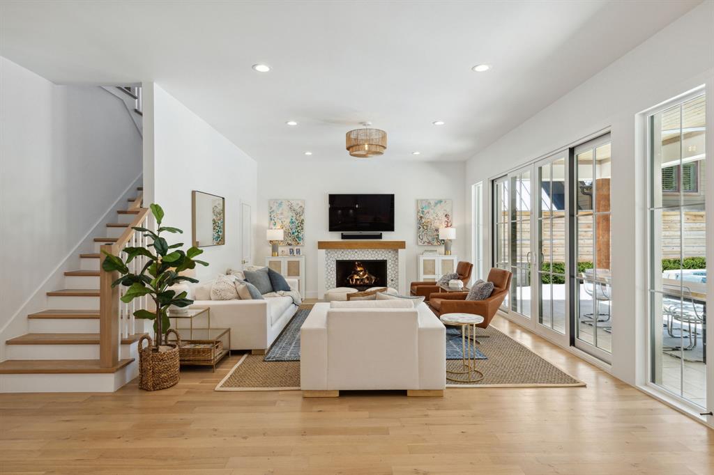 Lakeshore Hills Rev - Residential