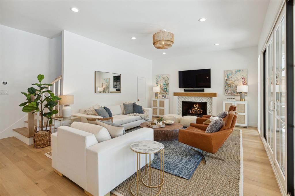 Lakeshore Hills Rev - Residential