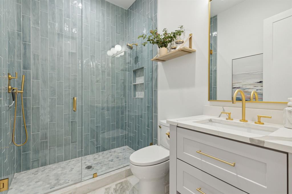 Lakeshore Hills Rev - Residential