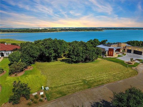 401 Water Wood Circle Woodway TX 76712