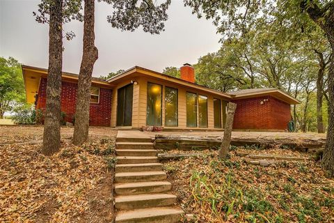 A home in Burleson