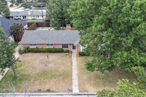 A home in Farmers Branch