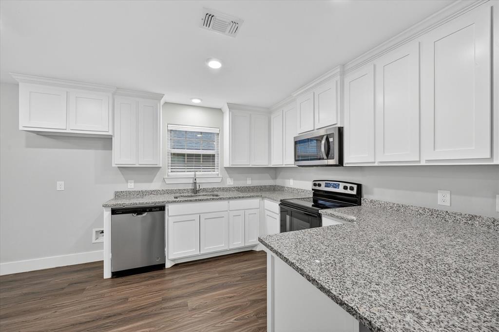 1032 Ray Drive