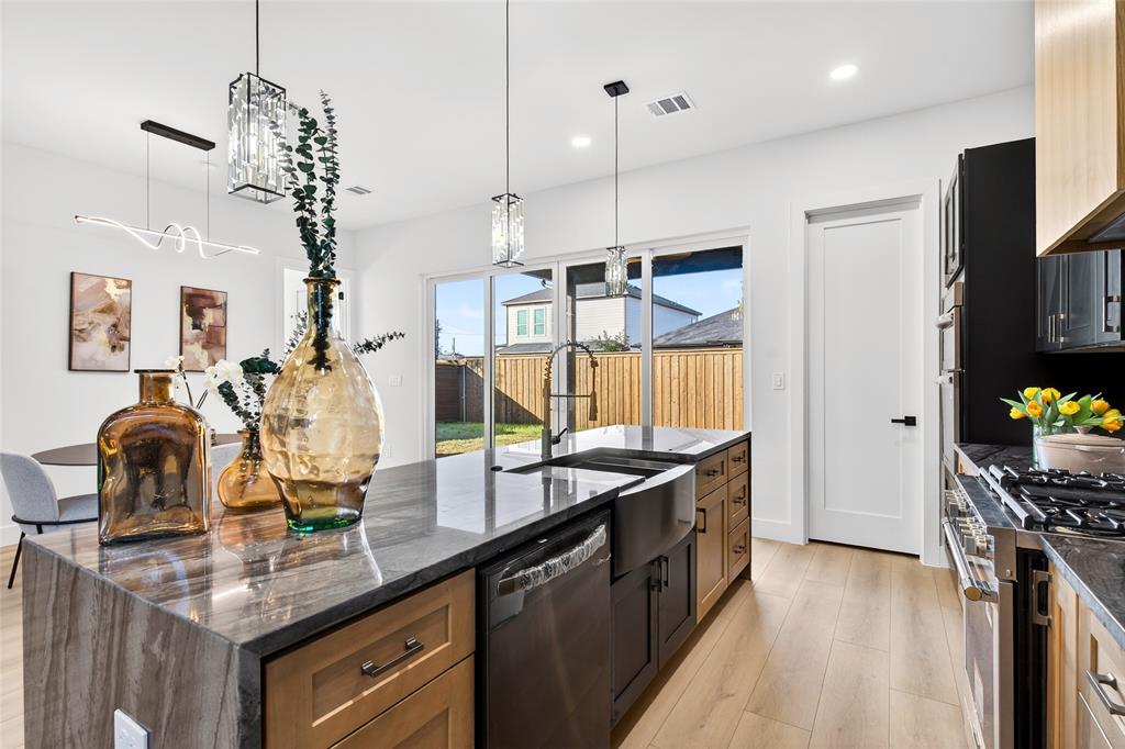 Victory Gardens - Residential