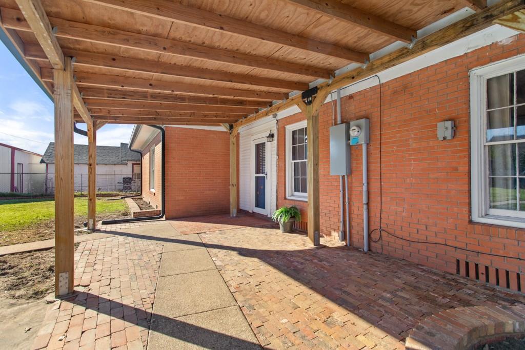 CITY OF LINDALE - Residential