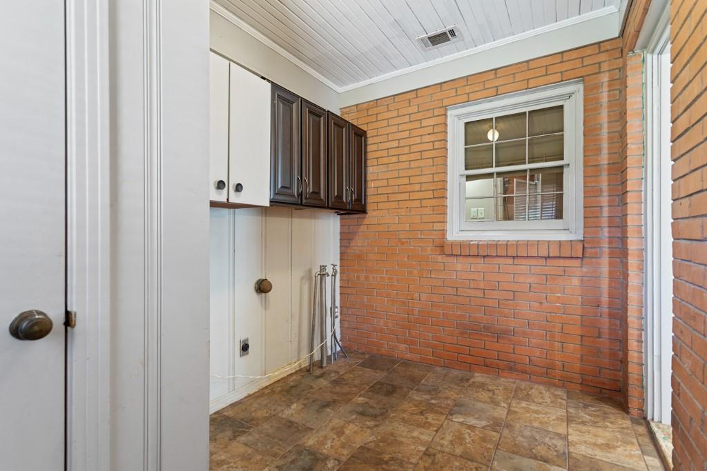 CITY OF LINDALE - Residential