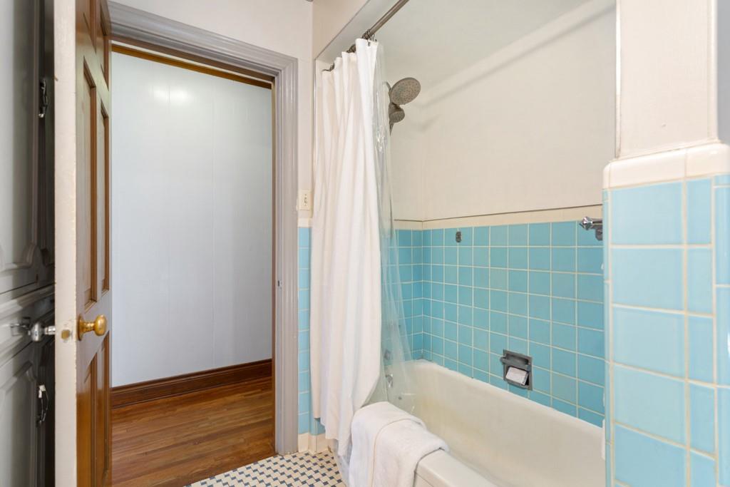 CITY OF LINDALE - Residential