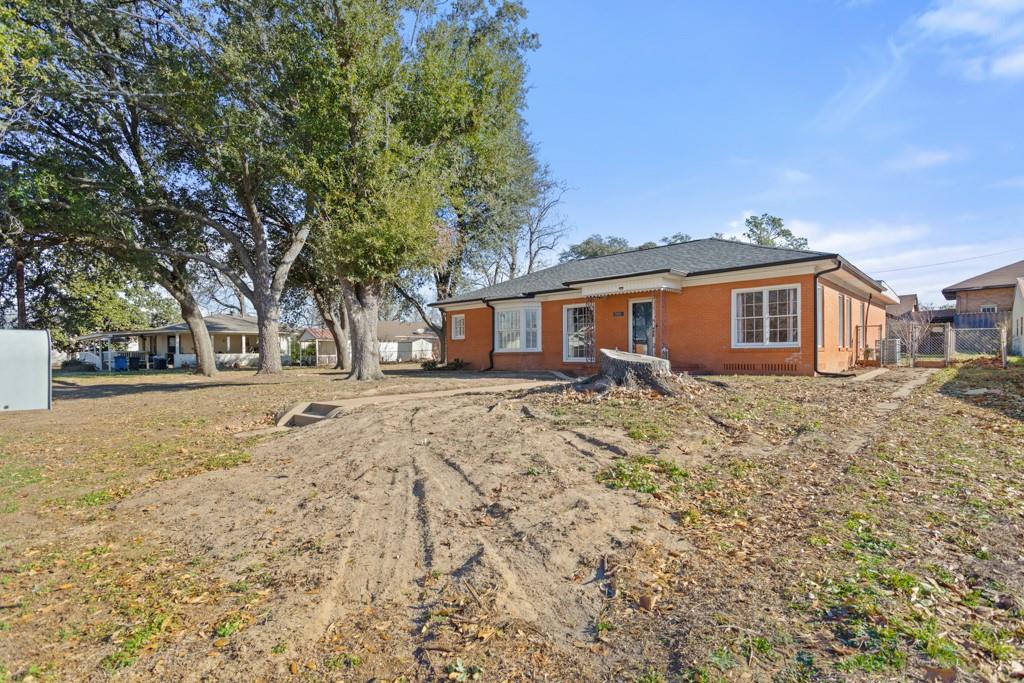 CITY OF LINDALE - Residential