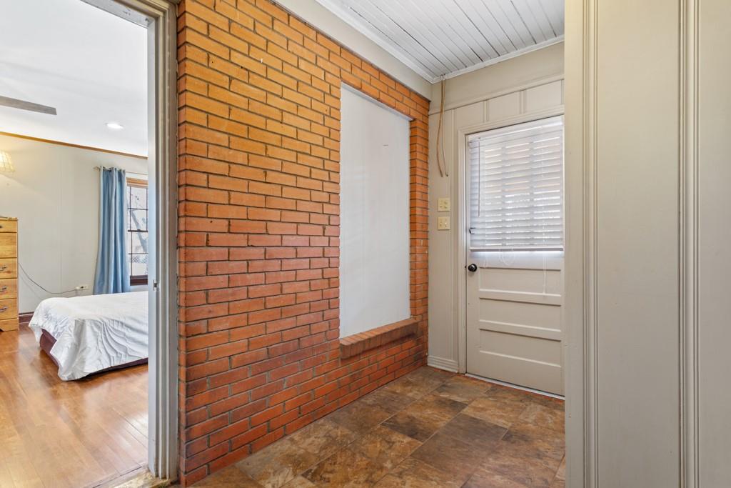 CITY OF LINDALE - Residential