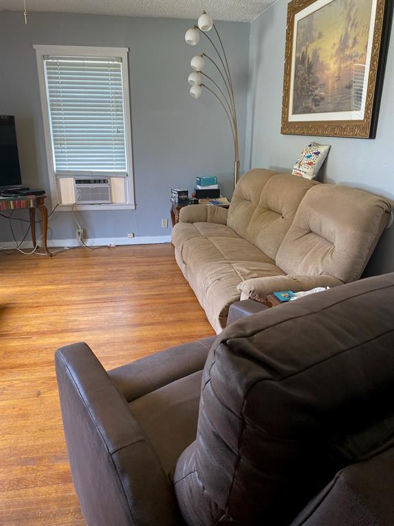 NEEDHAM - Residential