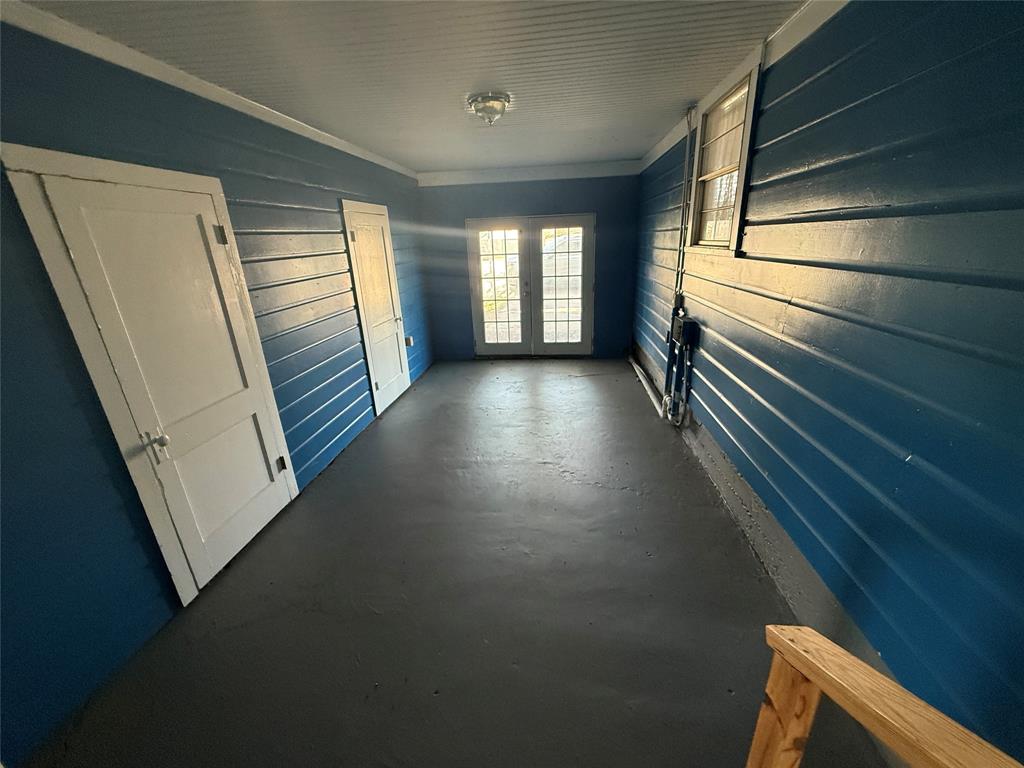 NEEDHAM - Residential