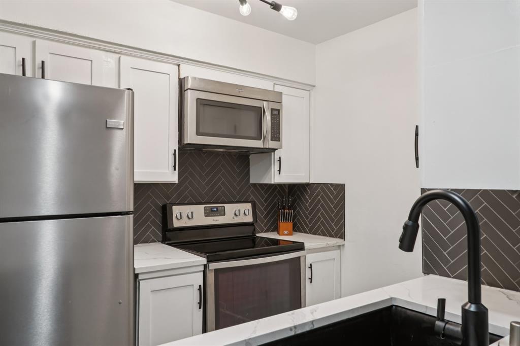 River Oaks Condos - Residential