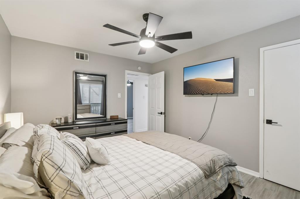 River Oaks Condos - Residential